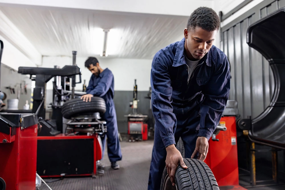 Why Choose Wayne Kirk Tyres